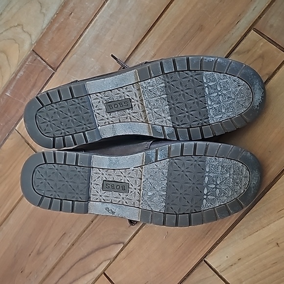 Bobs from Skechers Women's Chill Lugs City Summit Ankle Boots Size 9.5 brown - Picture 7 of 7